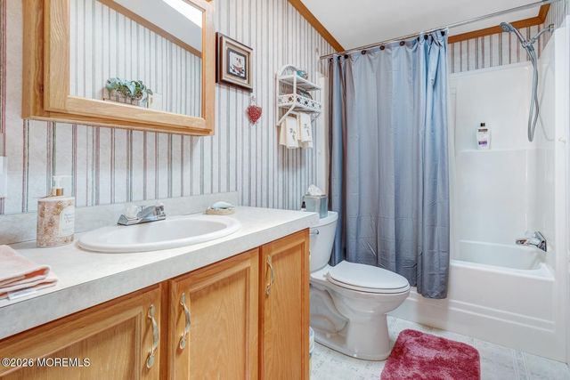 902 Oak Ridge Terrace, Whiting, NJ 08759