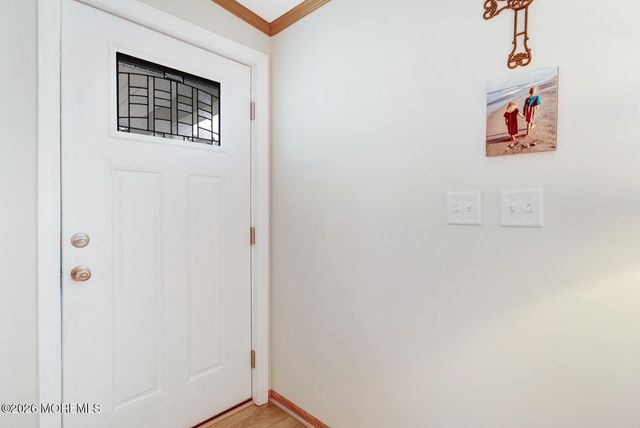 902 Oak Ridge Terrace, Whiting, NJ 08759