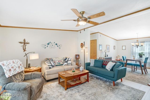 902 Oak Ridge Terrace, Whiting, NJ 08759