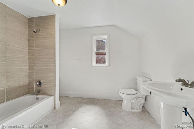 17147 Appoline Street, Detroit, MI 48235