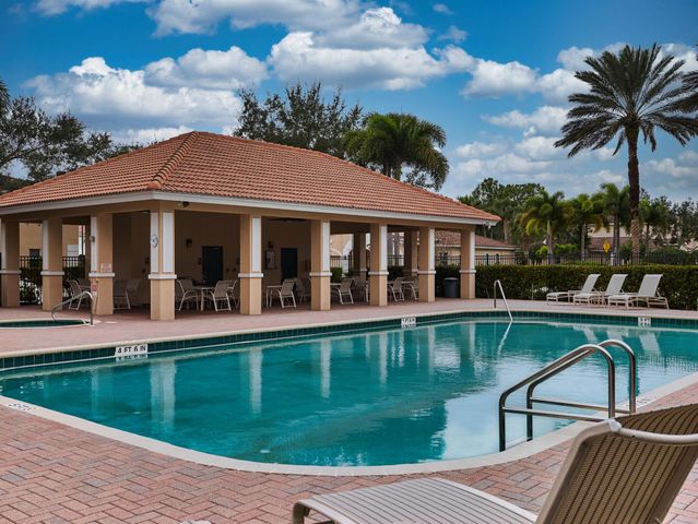 208 SW Otter Run Place, Stuart, FL 34997