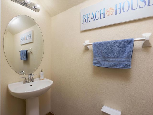 208 SW Otter Run Place, Stuart, FL 34997