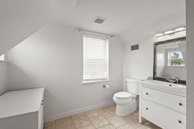 518 E College Street, Gunter, TX 75058