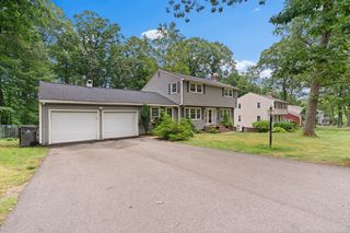 59 Jodie Rd, Framingham, MA 01702