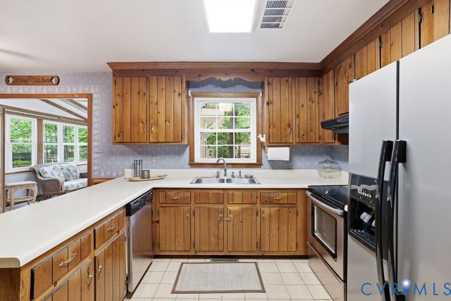 402 Aldengate Ct, Midlothian, VA 23114