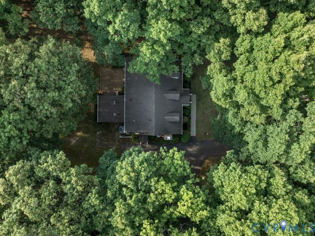 402 Aldengate Ct, Midlothian, VA 23114