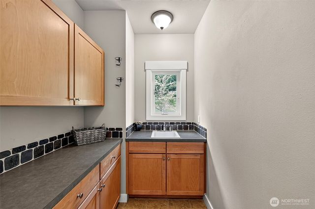 9600 J M Dickinson Road SW, Port Orchard, WA 98367