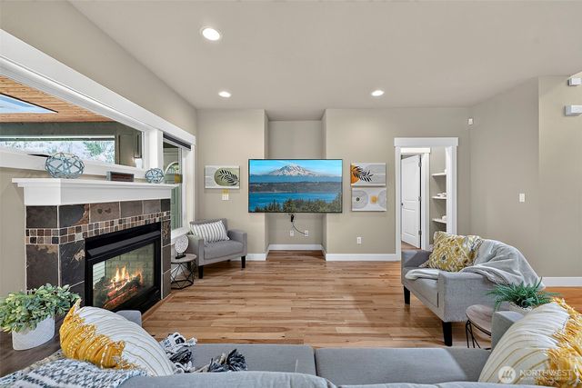 9600 J M Dickinson Road SW, Port Orchard, WA 98367