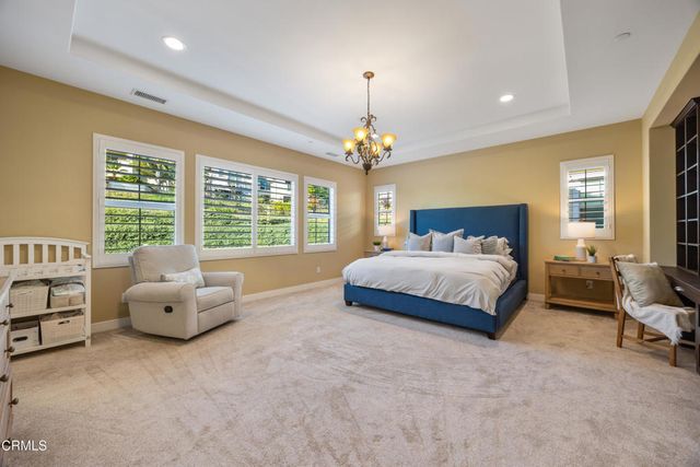 627 E Orange Blossom Way E, Azusa, CA 91702