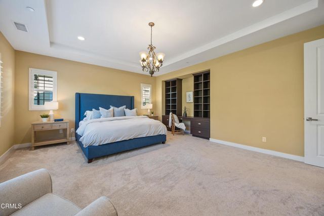 627 E Orange Blossom Way E, Azusa, CA 91702