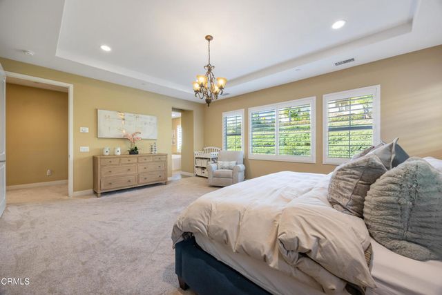 627 E Orange Blossom Way E, Azusa, CA 91702