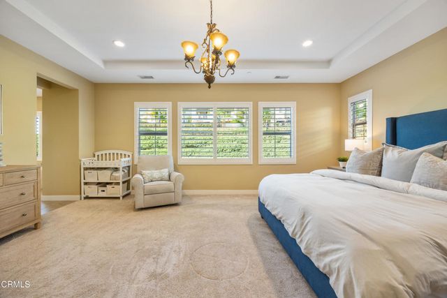 627 E Orange Blossom Way E, Azusa, CA 91702