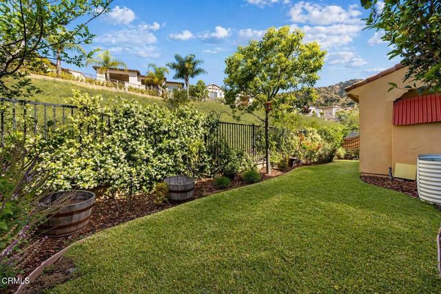 627 E Orange Blossom Way E, Azusa, CA 91702