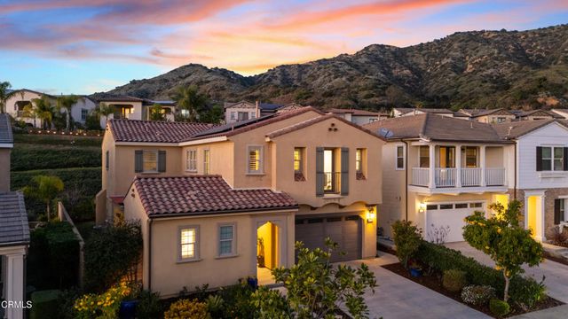 627 E Orange Blossom Way E, Azusa, CA 91702