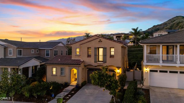627 E Orange Blossom Way E, Azusa, CA 91702