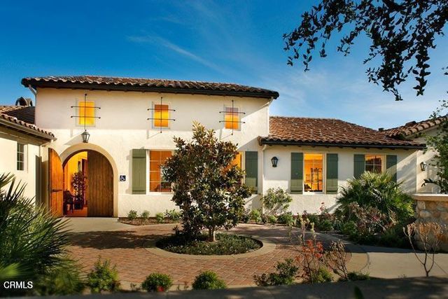 627 E Orange Blossom Way E, Azusa, CA 91702
