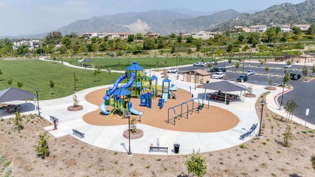 627 E Orange Blossom Way E, Azusa, CA 91702