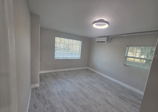 712 S CLYDE AVENUE, Kissimmee, FL 34741