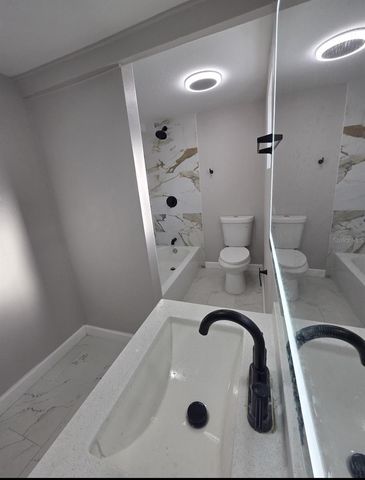 712 S CLYDE AVENUE, Kissimmee, FL 34741