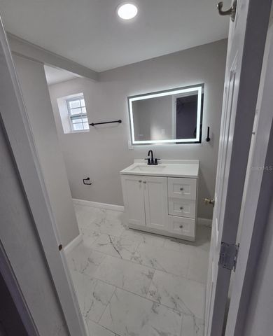 712 S CLYDE AVENUE, Kissimmee, FL 34741