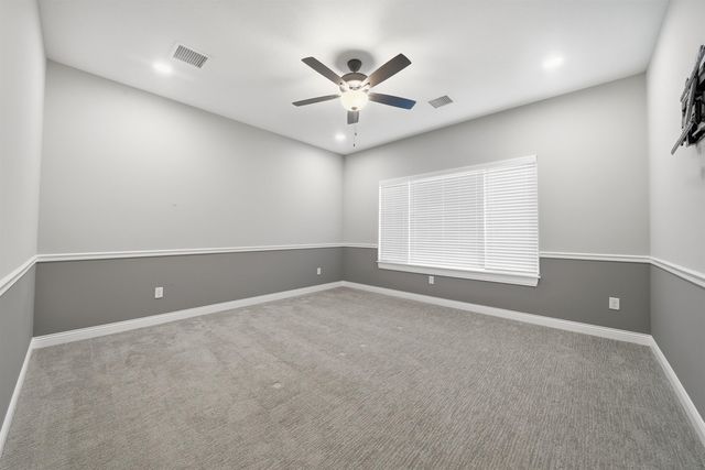 3641 N Lakeway Ct, Wichita, KS 67205