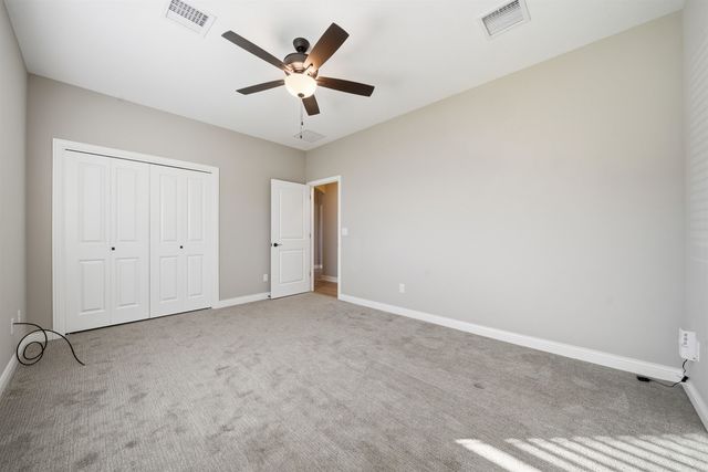 3641 N Lakeway Ct, Wichita, KS 67205
