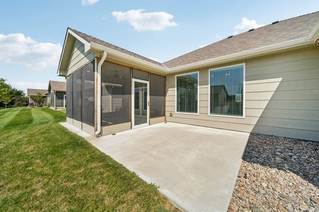 3641 N Lakeway Ct, Wichita, KS 67205