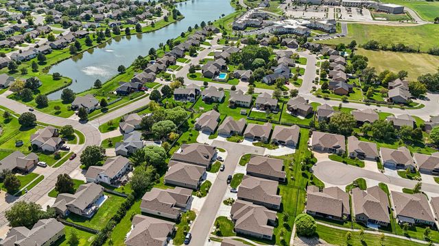 3641 N Lakeway Ct, Wichita, KS 67205