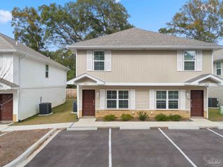 9906 Holsberry 101, Pensacola, FL 32534