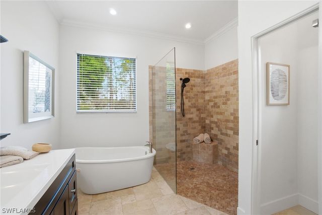 4740 5th AVE SW, Naples, FL 34119