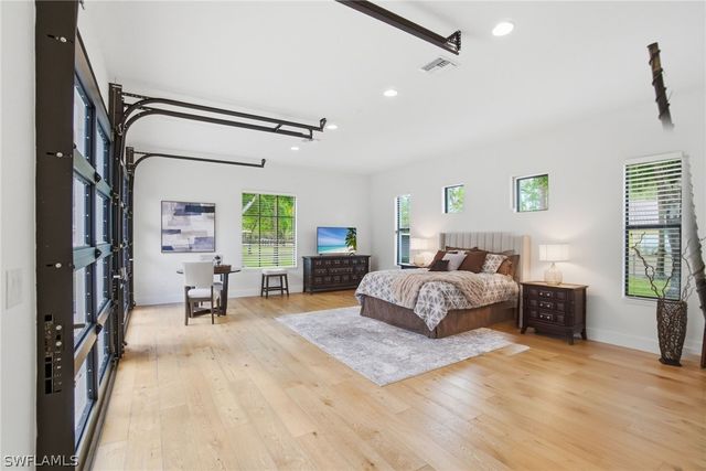 4740 5th AVE SW, Naples, FL 34119