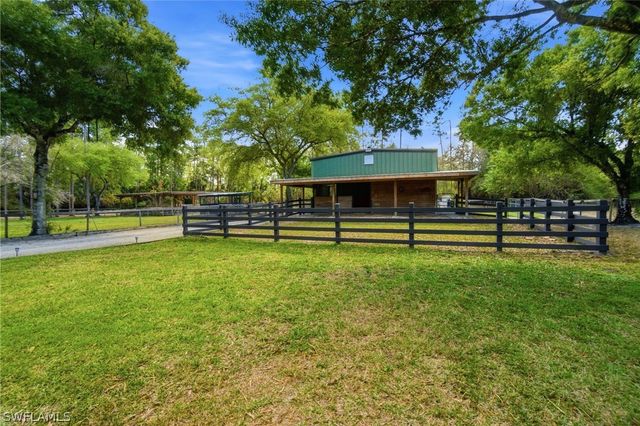 4740 5th AVE SW, Naples, FL 34119