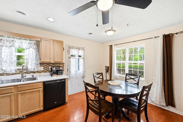 2016 White Road, Wilmington, NC 28411