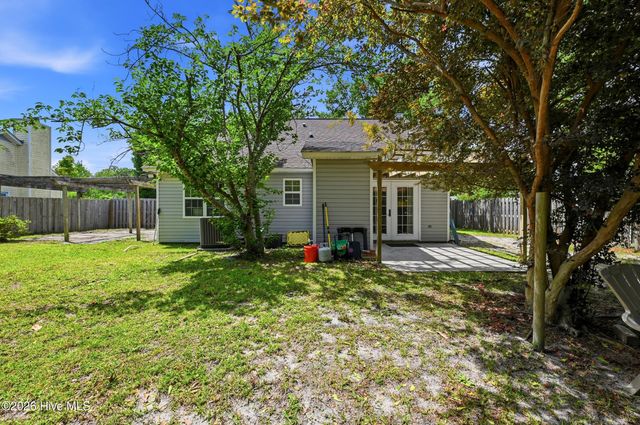 2016 White Road, Wilmington, NC 28411