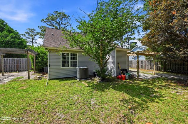 2016 White Road, Wilmington, NC 28411