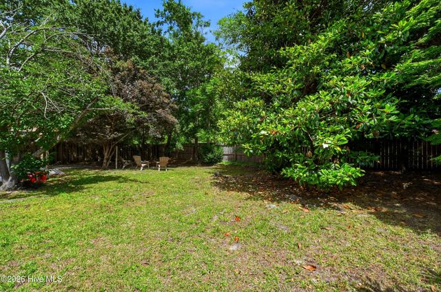2016 White Road, Wilmington, NC 28411