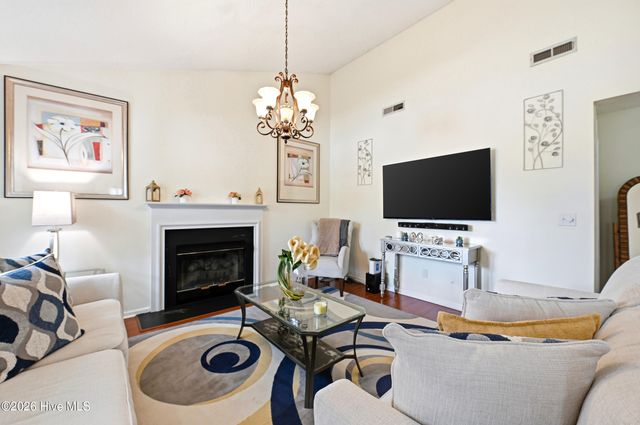 2016 White Road, Wilmington, NC 28411
