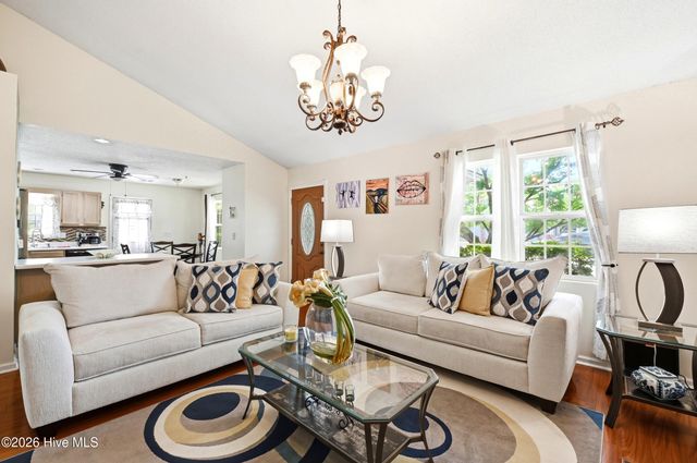 2016 White Road, Wilmington, NC 28411