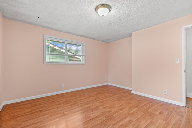 1417 Larkspur Avenue, Medford, OR 97504