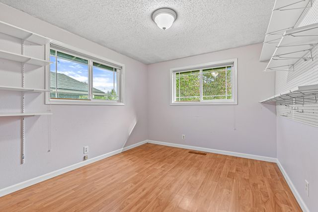 1417 Larkspur Avenue, Medford, OR 97504