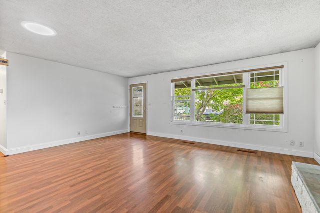 1417 Larkspur Avenue, Medford, OR 97504