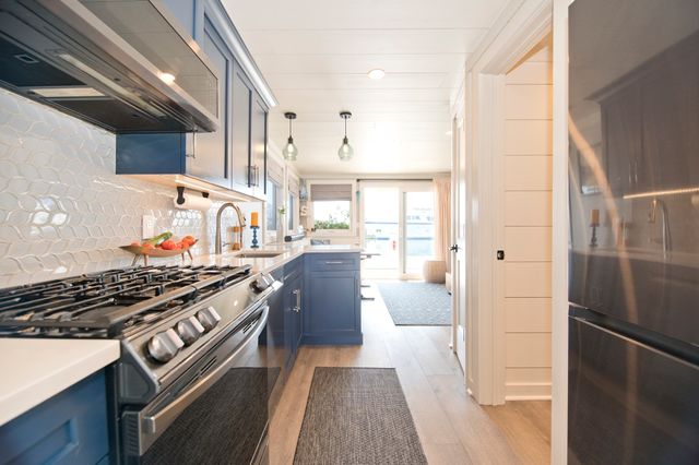 1 Pier 8 B14, Boston, MA 02129