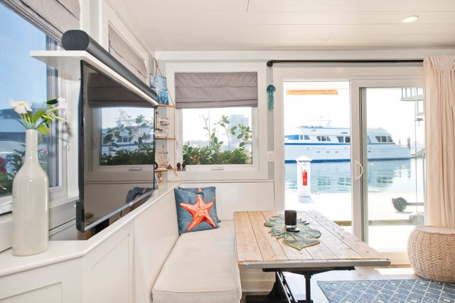 1 Pier 8 B14, Boston, MA 02129