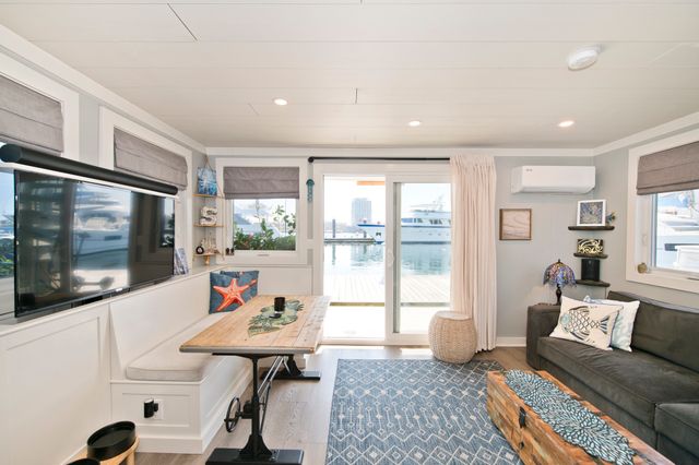 1 Pier 8 B14, Boston, MA 02129