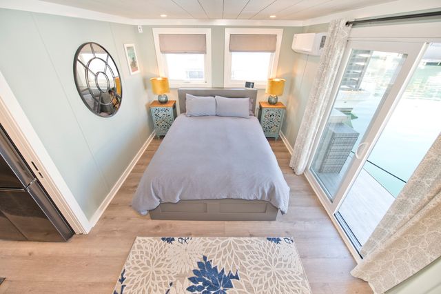 1 Pier 8 B14, Boston, MA 02129