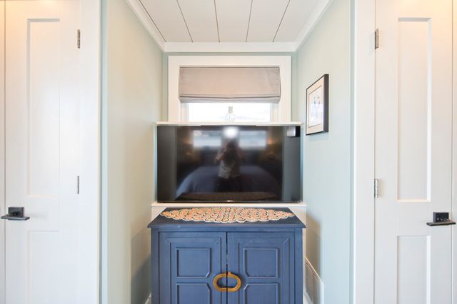 1 Pier 8 B14, Boston, MA 02129