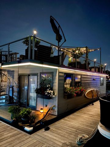 1 Pier 8 B14, Boston, MA 02129