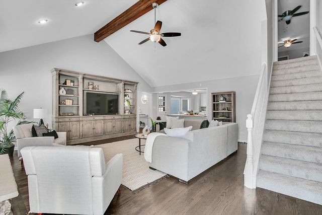 3700 Monarch Circle, Naperville, IL 60564