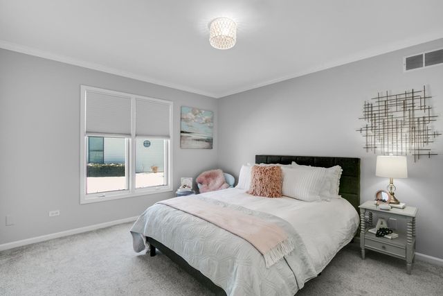 3700 Monarch Circle, Naperville, IL 60564