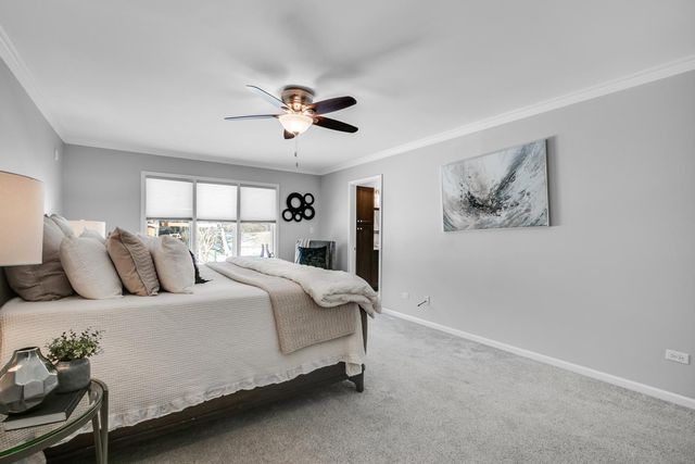 3700 Monarch Circle, Naperville, IL 60564